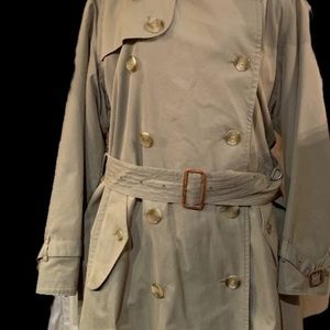 Burberry trench coat weather large